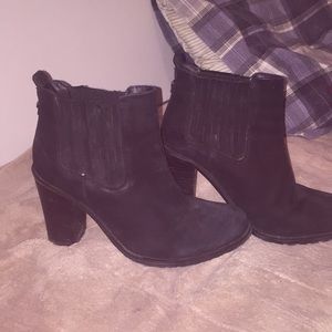 Gorgeous size 9 Steve Madden boots!